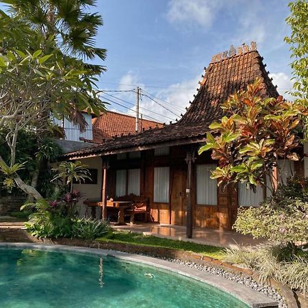 Kampoeng Joglo Abangan Ubud Hotel Exterior photo