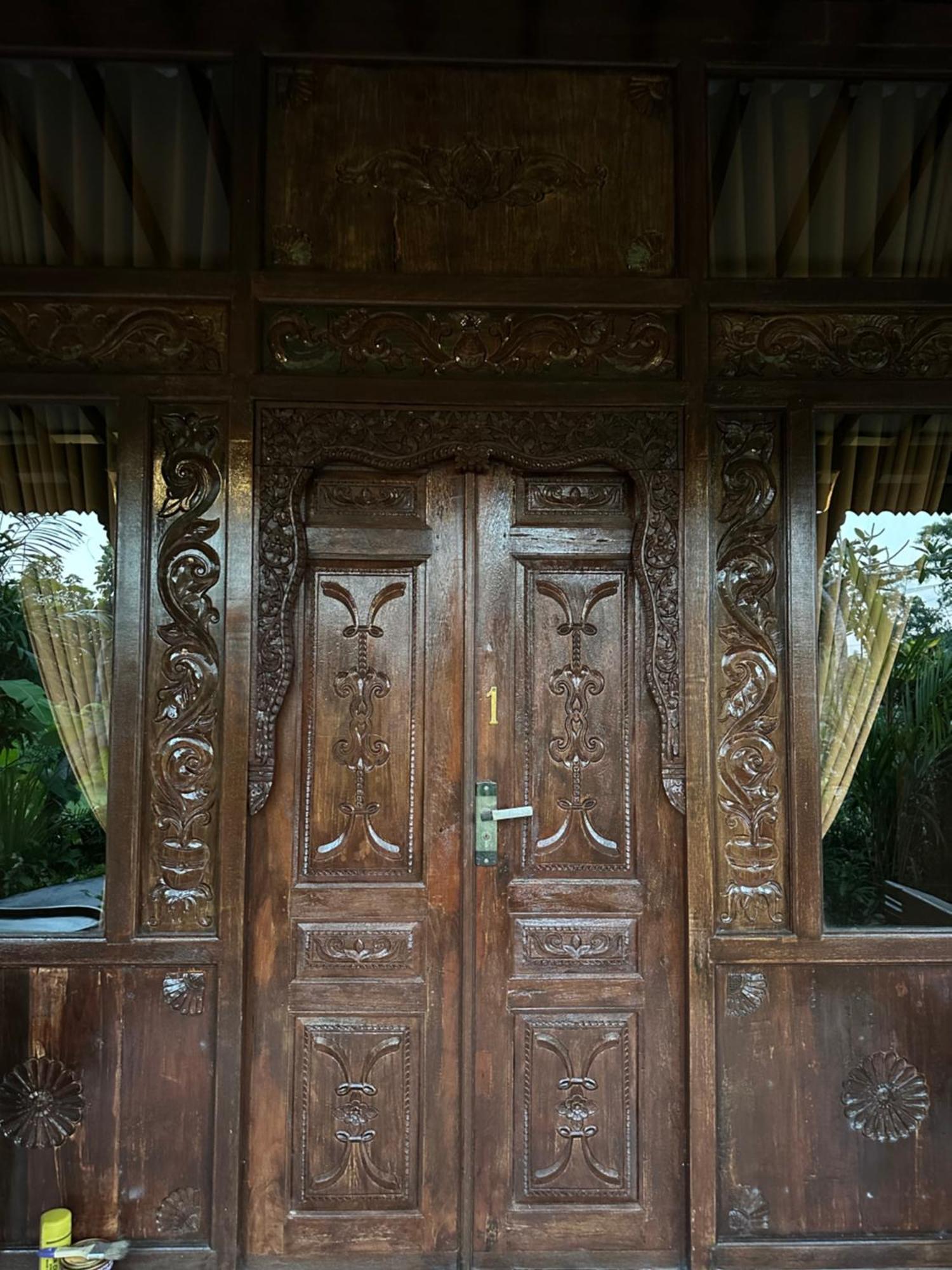 Kampoeng Joglo Abangan Ubud Hotel Exterior photo