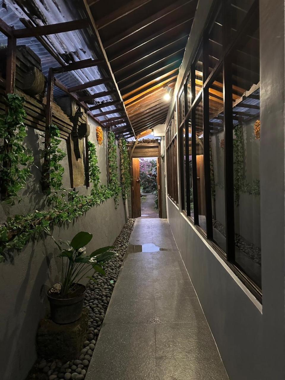 Kampoeng Joglo Abangan Ubud Hotel Exterior photo