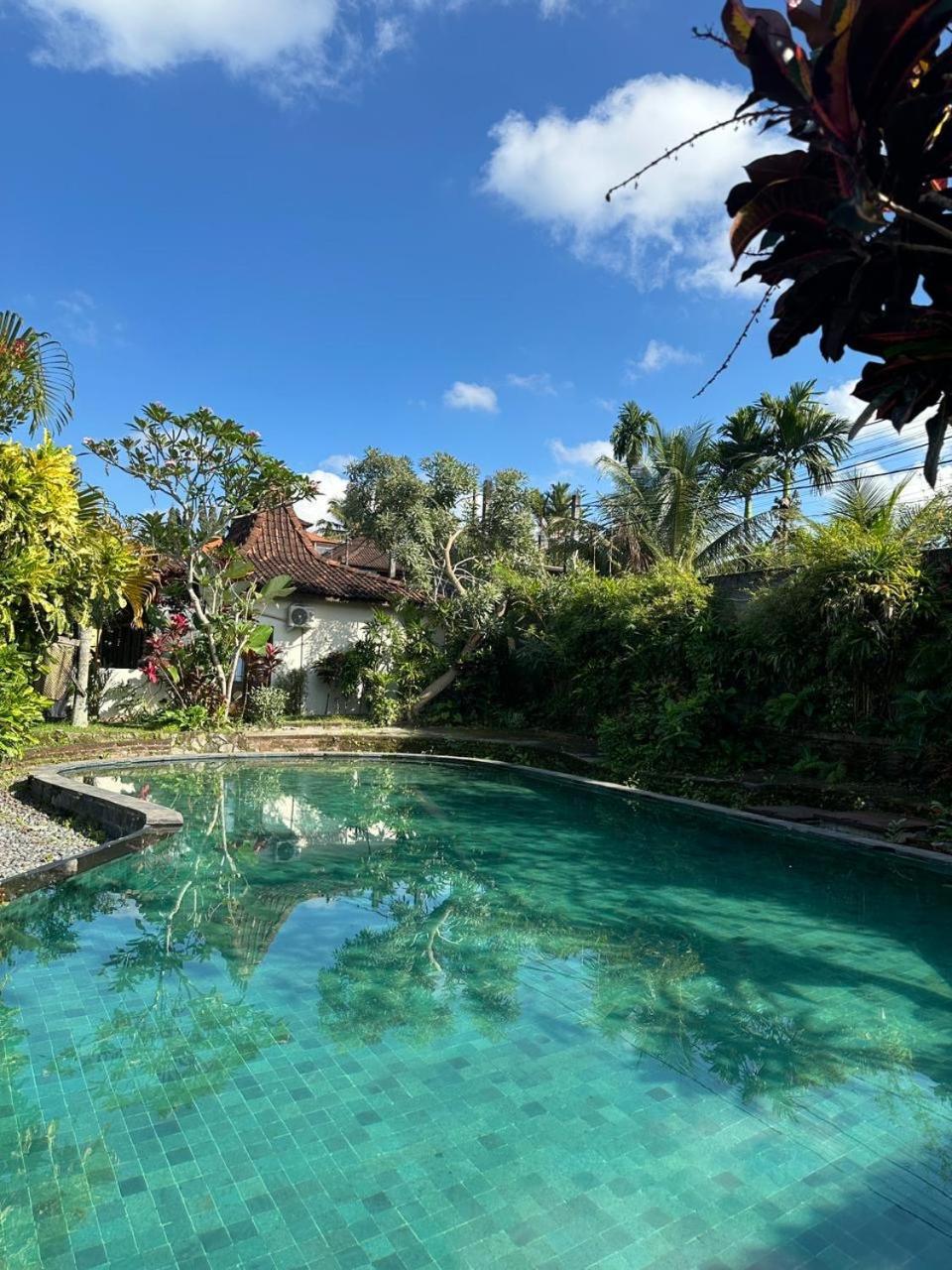 Kampoeng Joglo Abangan Ubud Hotel Exterior photo