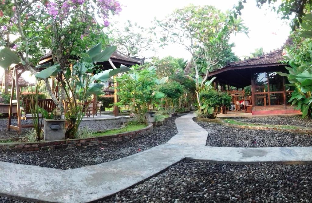 Kampoeng Joglo Abangan Ubud Hotel Exterior photo