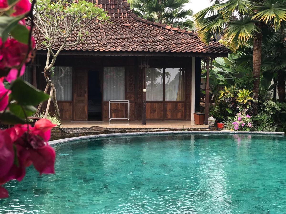 Kampoeng Joglo Abangan Ubud Hotel Exterior photo